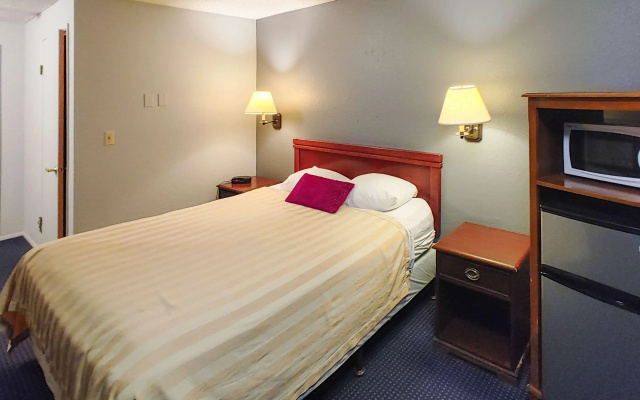 photo 5 of Rodeway Inn Seattle Airport