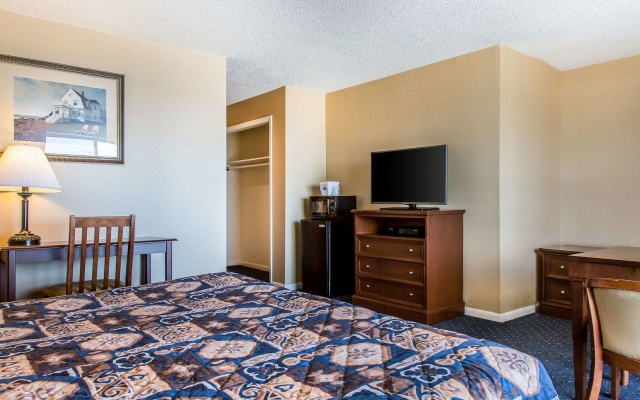 photo 3 of The Surfside Hotel