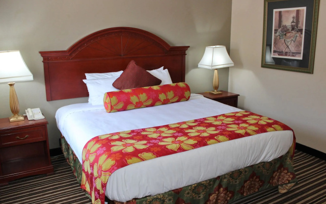 photo 3 of Rodeway Inn & Suites