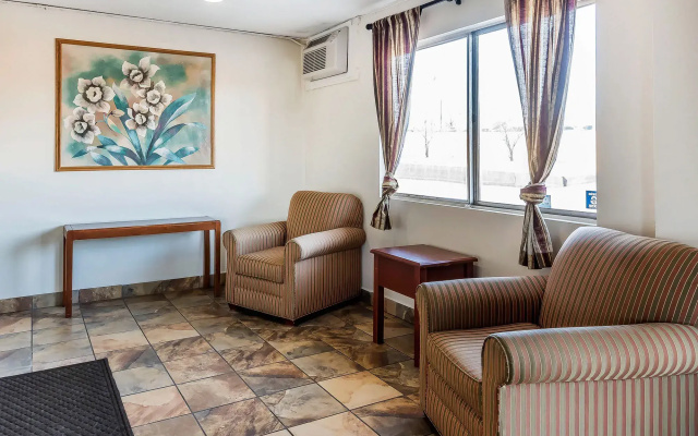 photo 5 of Rodeway Inn & Suites