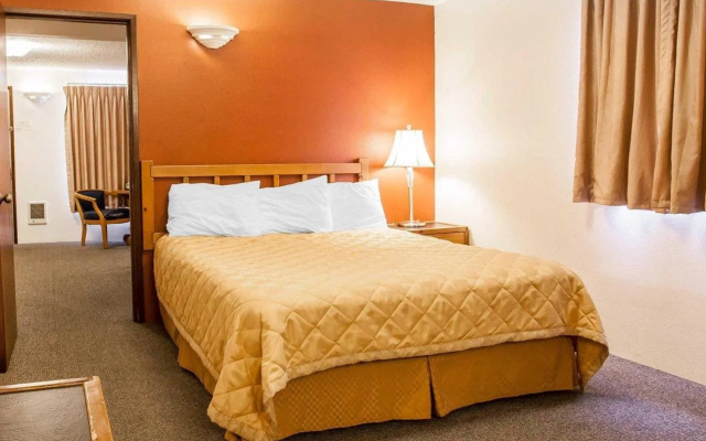 photo 3 of Inn at the Sea