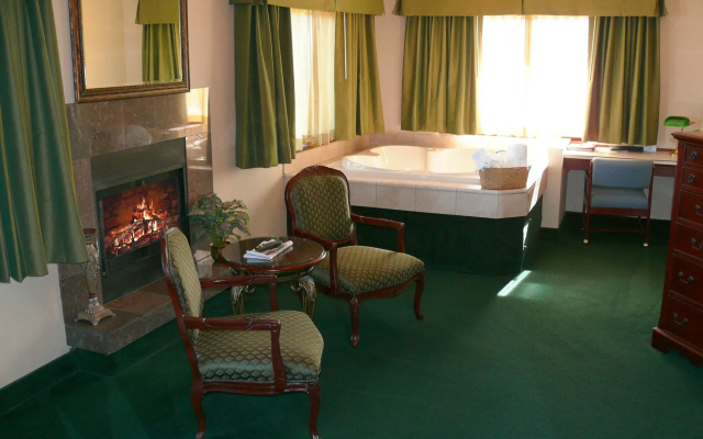 photo 4 of Rogue Regency Inn Medford Airport
