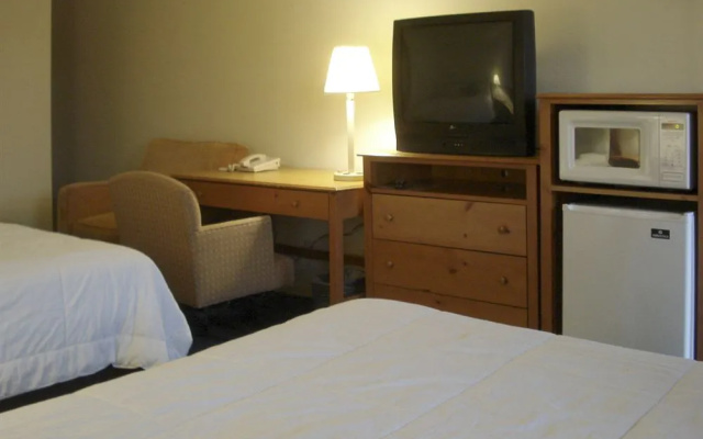 photo 2 of Rogue Valley Inn
