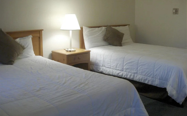 photo 4 of Rogue Valley Inn