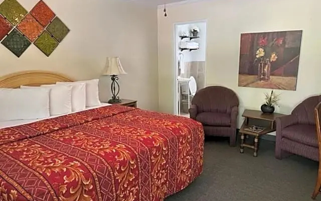 photo 2 of Rolling Brook Inn