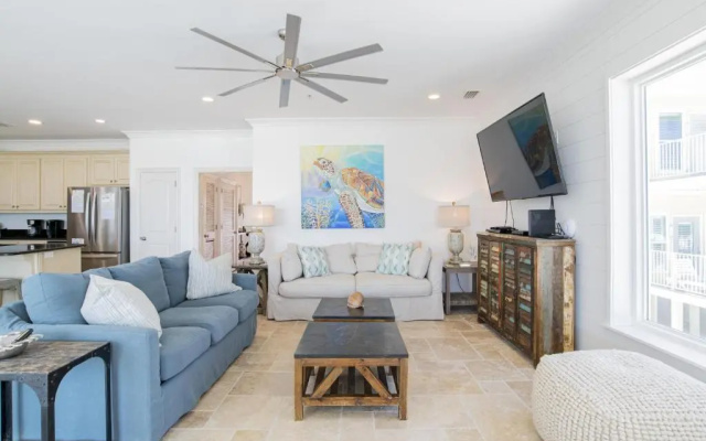 photo 2 of Romar House At Beachside