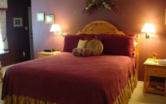 photo 3 of Romeo Inn