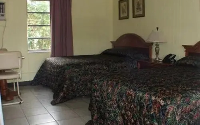 photo 2 of Ronny Dee Resort Motel