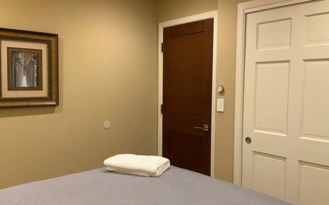 photo 5 of Room next to Santana Row
