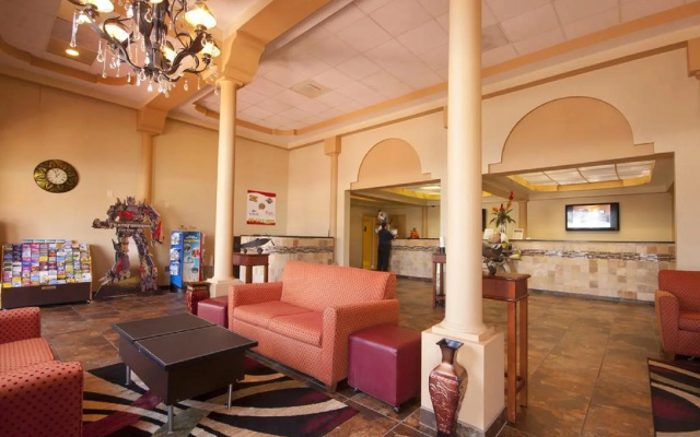 photo 2 of Roomba Inn & Suites Orlando