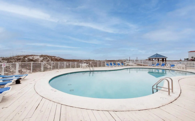 photo 2 of Roomy loft condo on the sugar sands of Orange Beach with mulitple pools