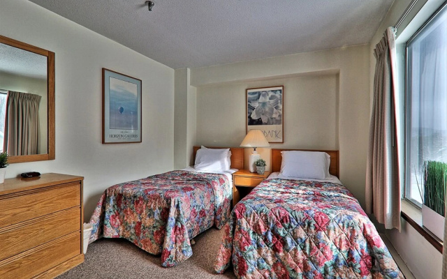 photo 4 of "roomy" Mountain Green 3BR Condo w/ Amenities 3b14
