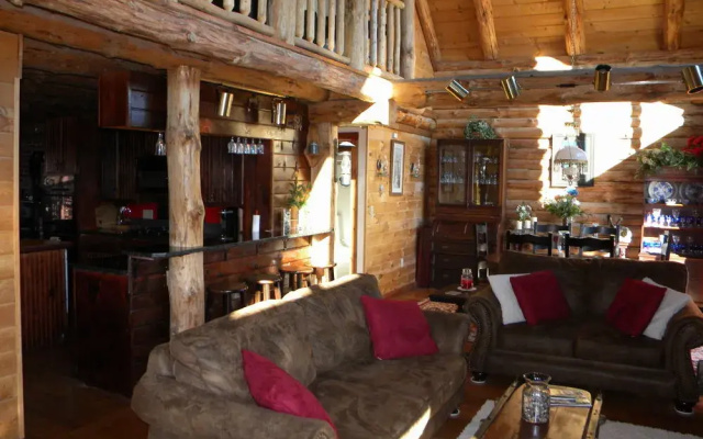photo 2 of Rose And Goat Retreat - Mountain View Apartment