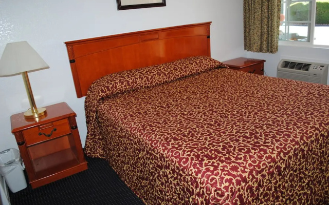 photo 3 of Rose Bowl Motel