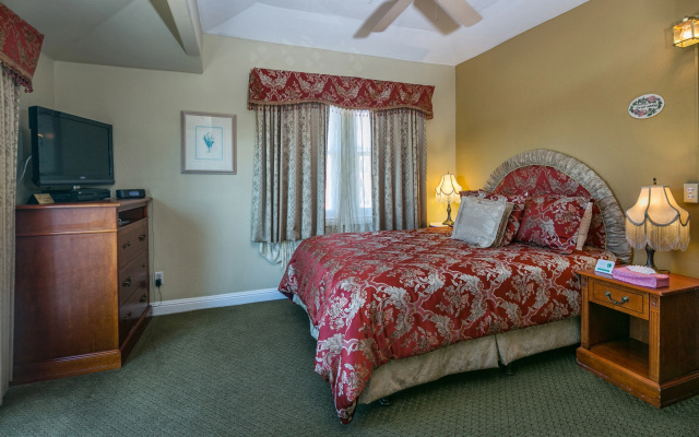 photo 3 of Rose Garden Inn