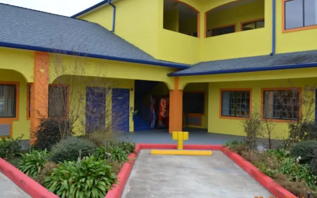 photo 3 of Rose Garden Suites