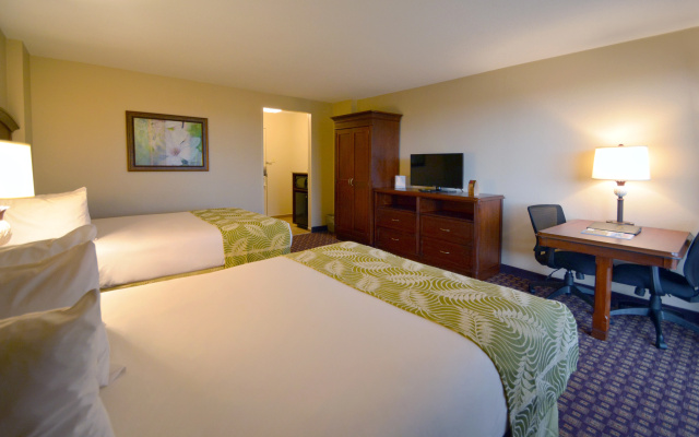photo 3 of Rosen Inn, closest to Universal