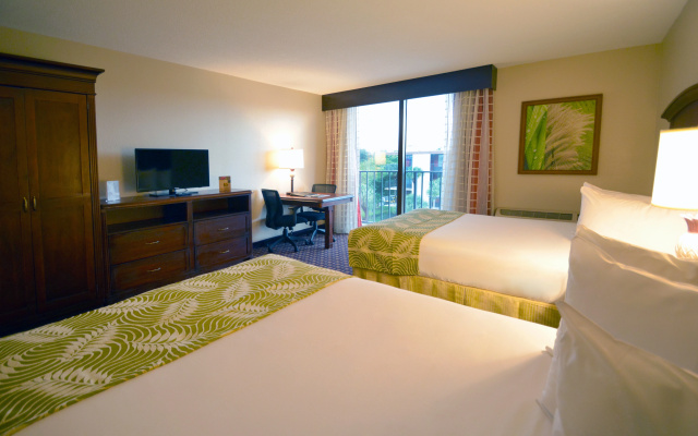 photo 4 of Rosen Inn, closest to Universal