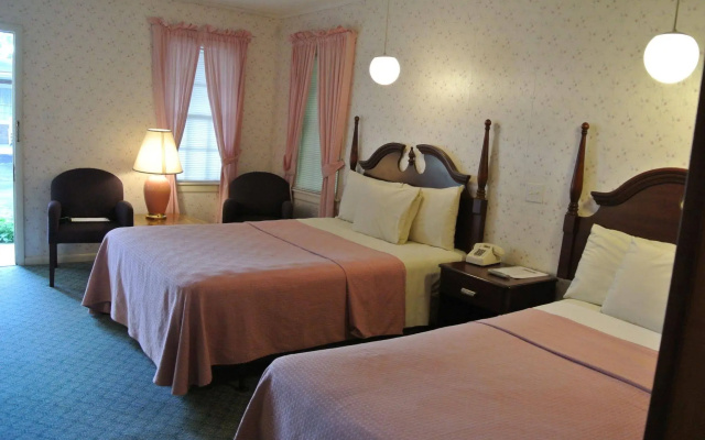 photo 4 of RoseWood Inn
