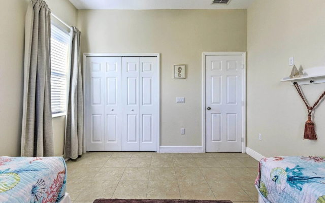 photo 5 of Rotonda West Home w/ Heated Pool, 5 Mi to Beach!