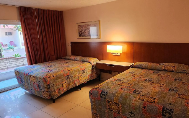 photo 3 of Royal Century Hotel