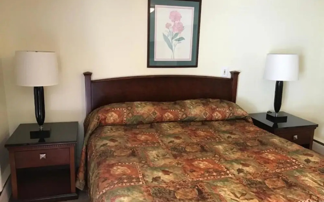 photo 5 of Royal Coach Motor Lodge