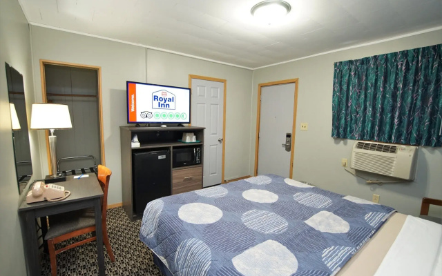 photo 4 of Royal Inn - Hudson I-94