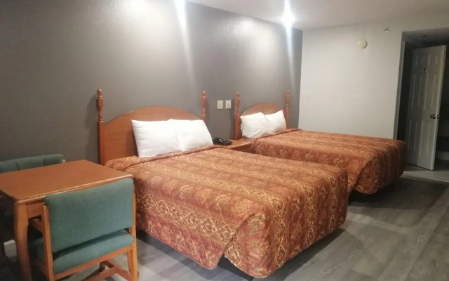 photo 4 of Royal Inn