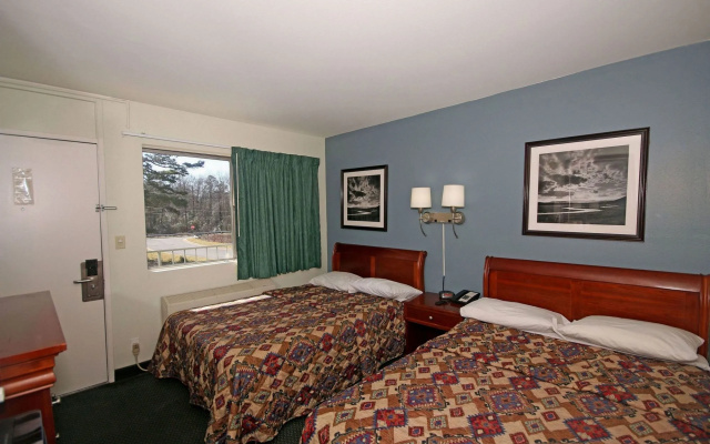 photo 5 of Royal Inn Charlotte Airport Hotel