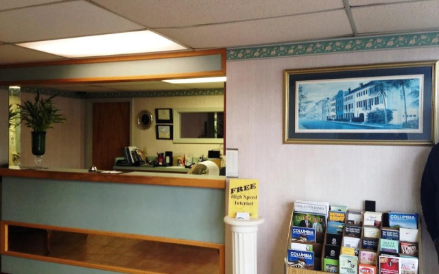photo 2 of Royal Inn at USC and Fort Jackson Columbia