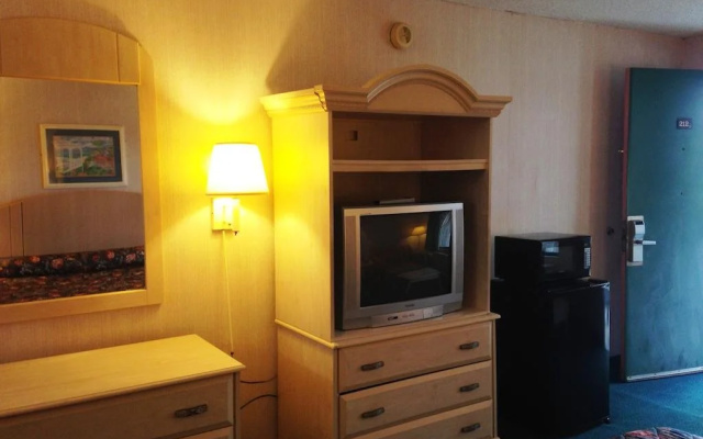 photo 3 of Royal Inn at USC and Fort Jackson Columbia