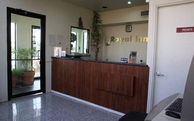 photo 2 of Royal Inn Dallas NW