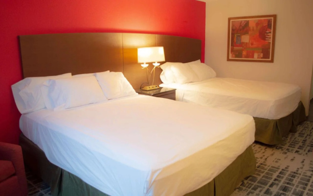 photo 2 of American Inn and Suites Ferndale