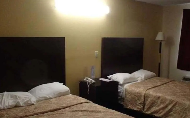 photo 5 of Royal Inn Lafayette
