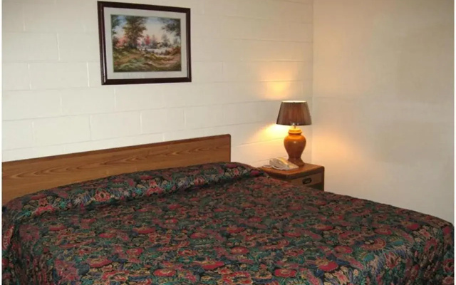 photo 2 of Royal Inn Linden