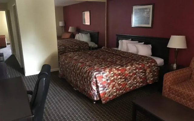 photo 2 of Royal Inn