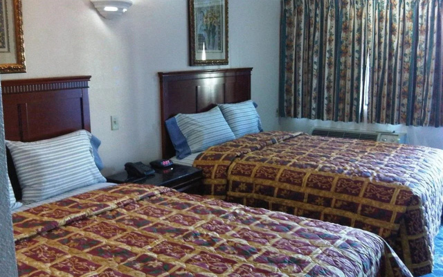 photo 5 of Royal Inn Motel Long Beach