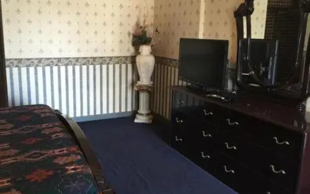 photo 5 of Royal Inn - Neptune