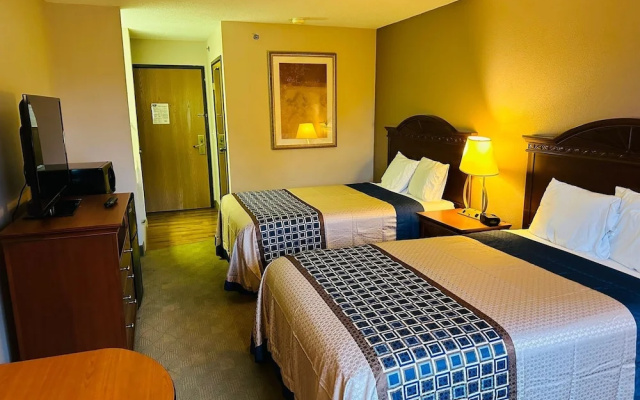 photo 3 of Royal Inn Suites