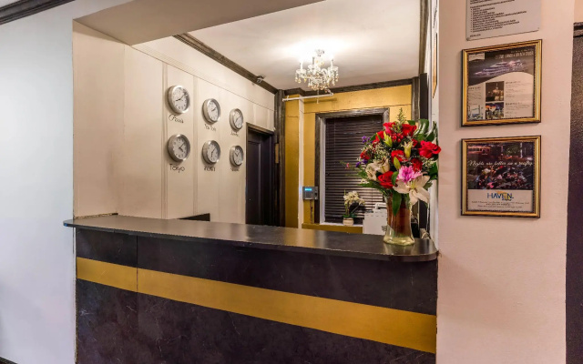 photo 2 of Royal Park Hotel