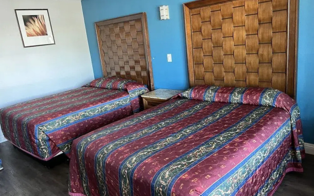 photo 4 of Red Roof Inn Los Angeles - Bellflower