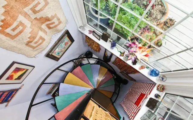 photo 5 of Russian Hill Cottage House