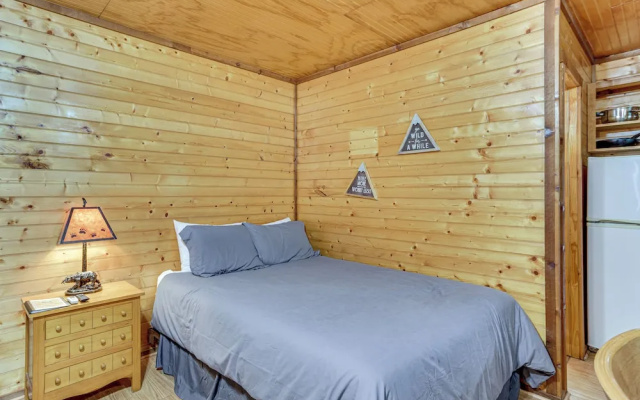 photo 5 of 'cedar Falls Cabin 5': 1/2 Mile to Turner Falls
