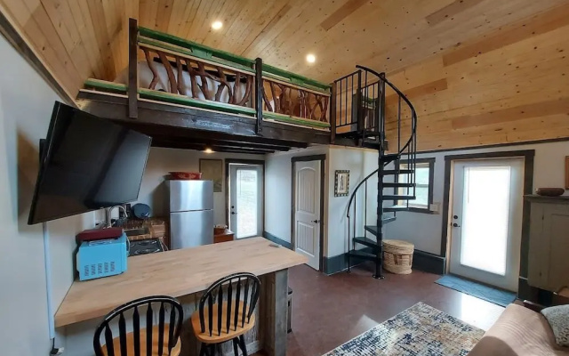 photo 3 of Rustic Hendersonville Farm Studio w/ Private Deck