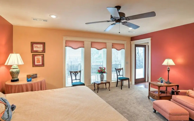 photo 5 of Beautiful Central Fayetteville Townhome w/ Views!