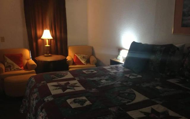 photo 4 of Rustic Motel Rolla