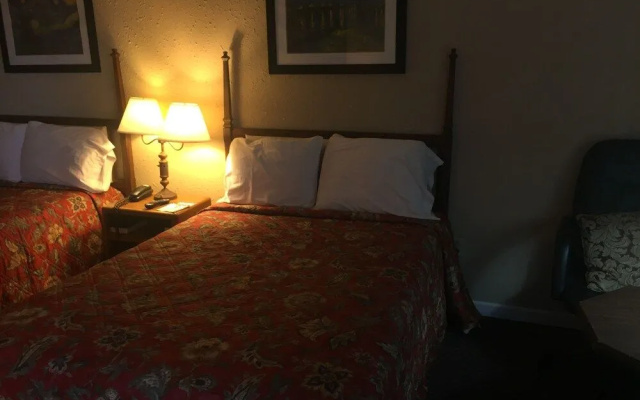 photo 5 of Rustic Motel Rolla