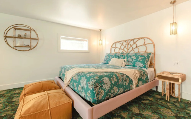 photo 3 of Rye Motor Inn - Oceanfront, Walk to Beach