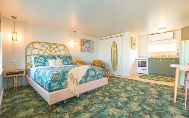 photo 4 of Rye Motor Inn - Oceanfront, Walk to Beach