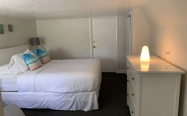photo 3 of Sabal Palms Inn
